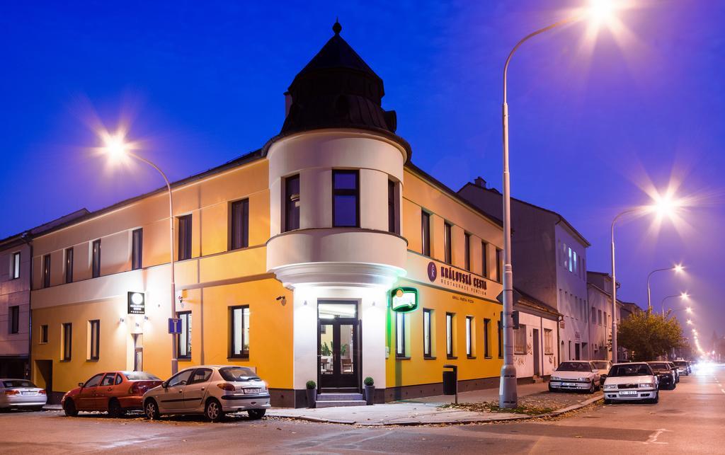 Penzion Kralovska Cesta Брно Екстер'єр фото